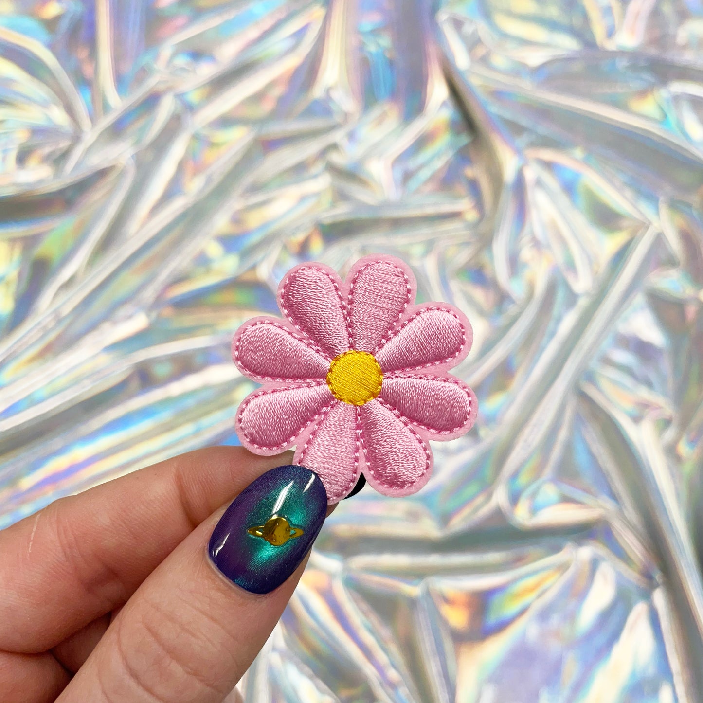 Small Iron-On Daisy Embroidered Patches